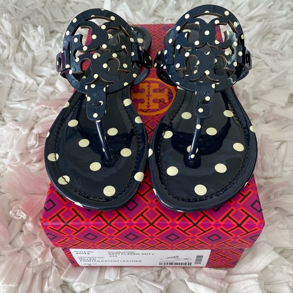 ❌SOLD❌ Tory Burch Miller sandals - Picture 3 of 3